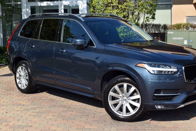 2018 Volvo XC90 Momentum Plus Nav Panoroof AWD 4