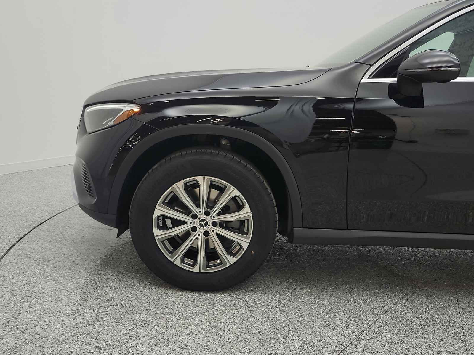 New 2026 Black Mercedes-Benz GLC 300 SUV image 16