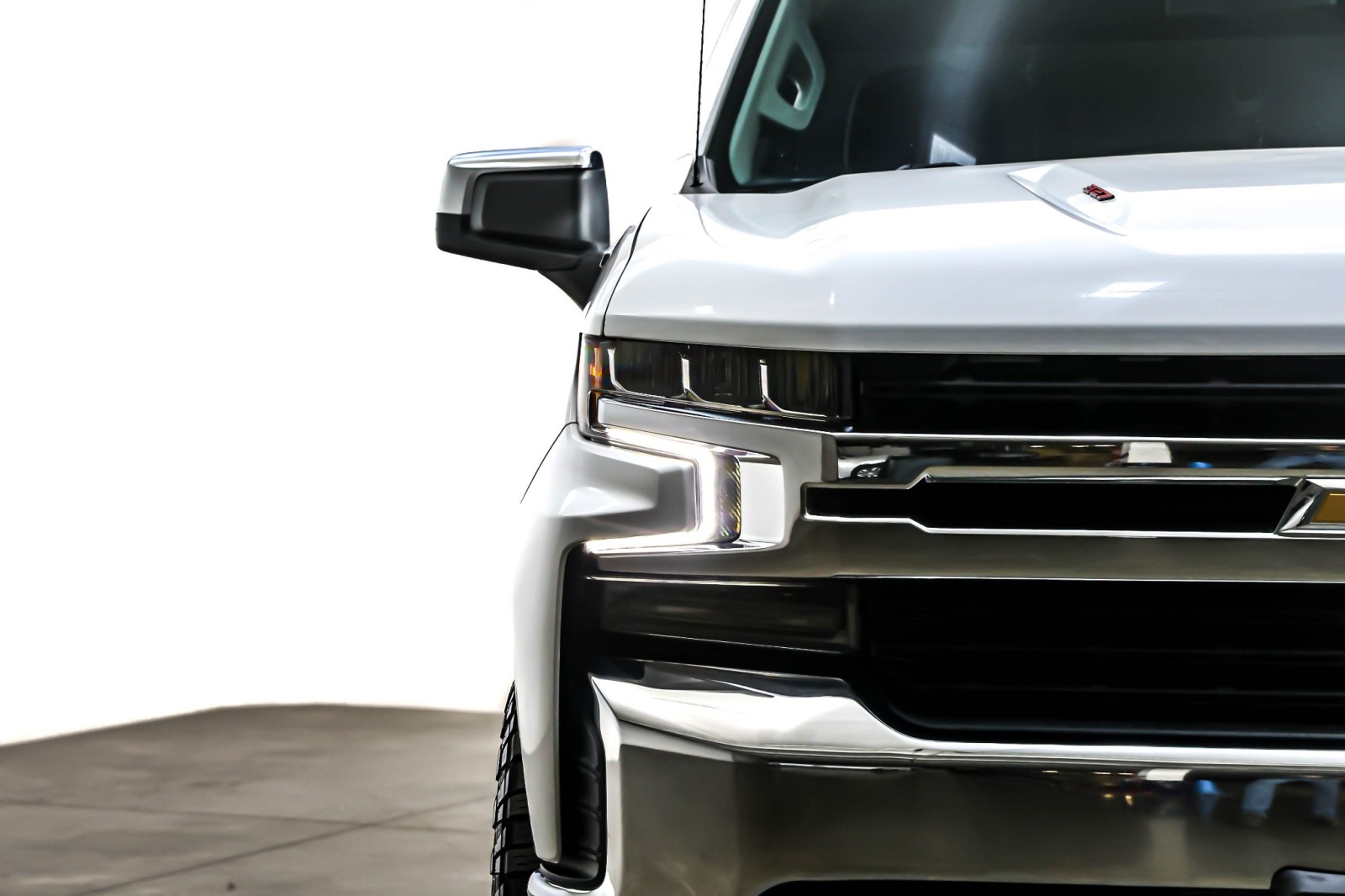 Used 2020 Summit White Chevrolet 4WD Double Cab 147 LT image 13