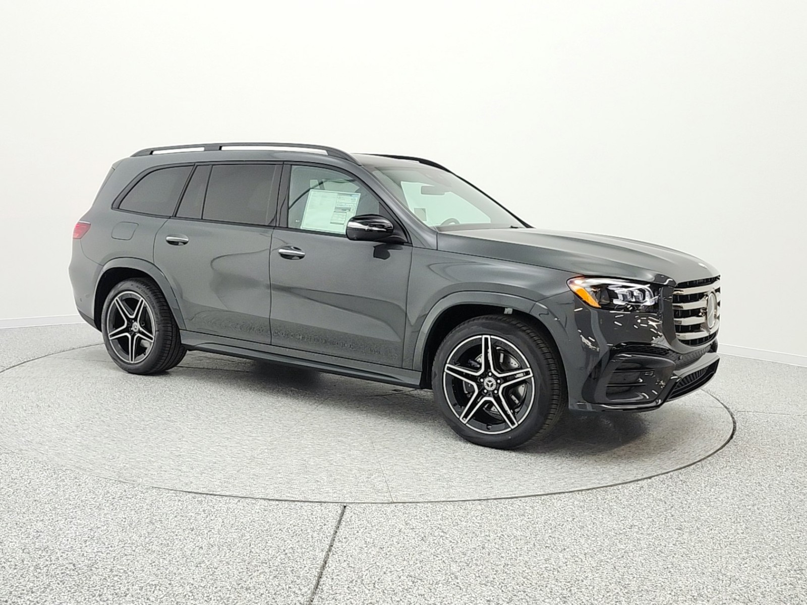 New 2026 MANUFAKTUR Signature Silicon Grey Mercedes-Benz GLS 450 image 3