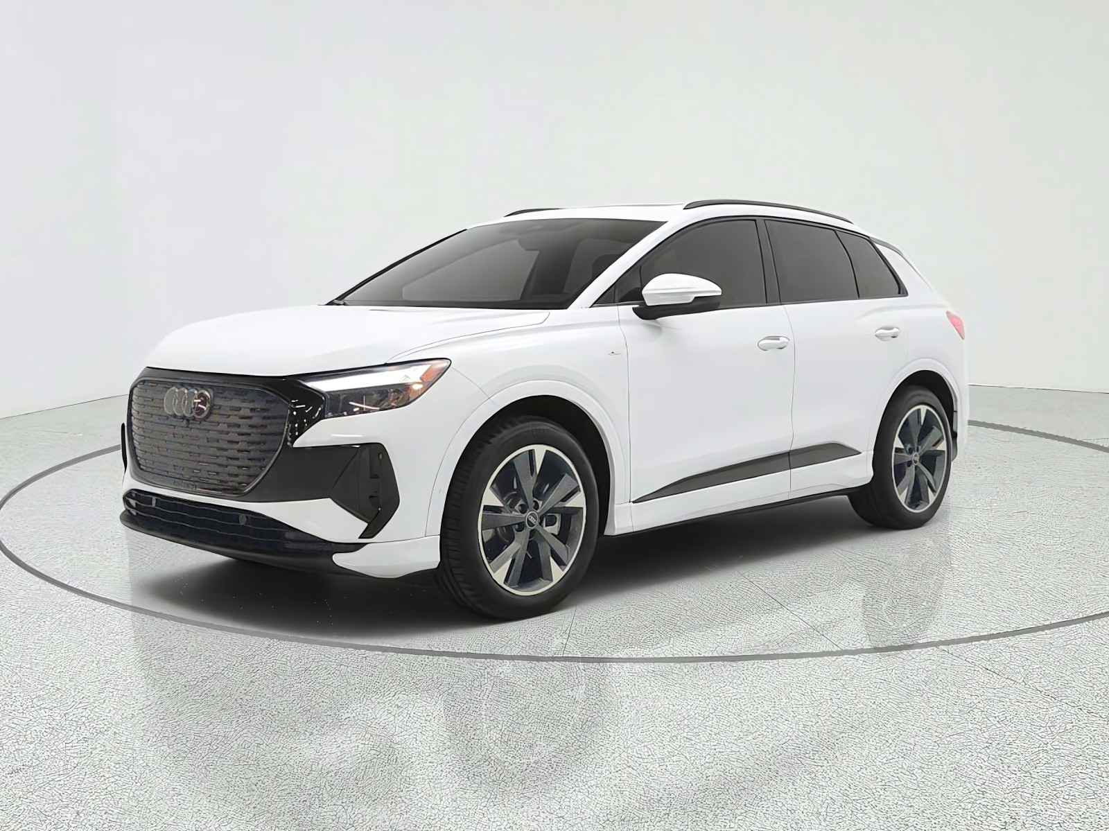 2024 Audi Q4 e-tron Premium Plus