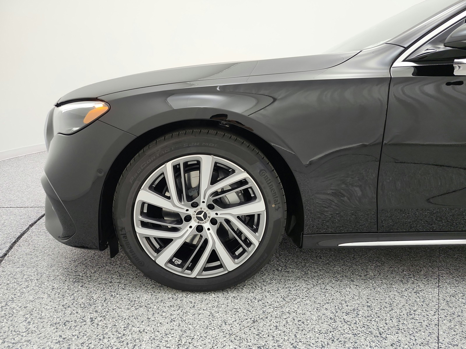 New 2027 Black Mercedes-Benz E 350 RWD Sedan image 13