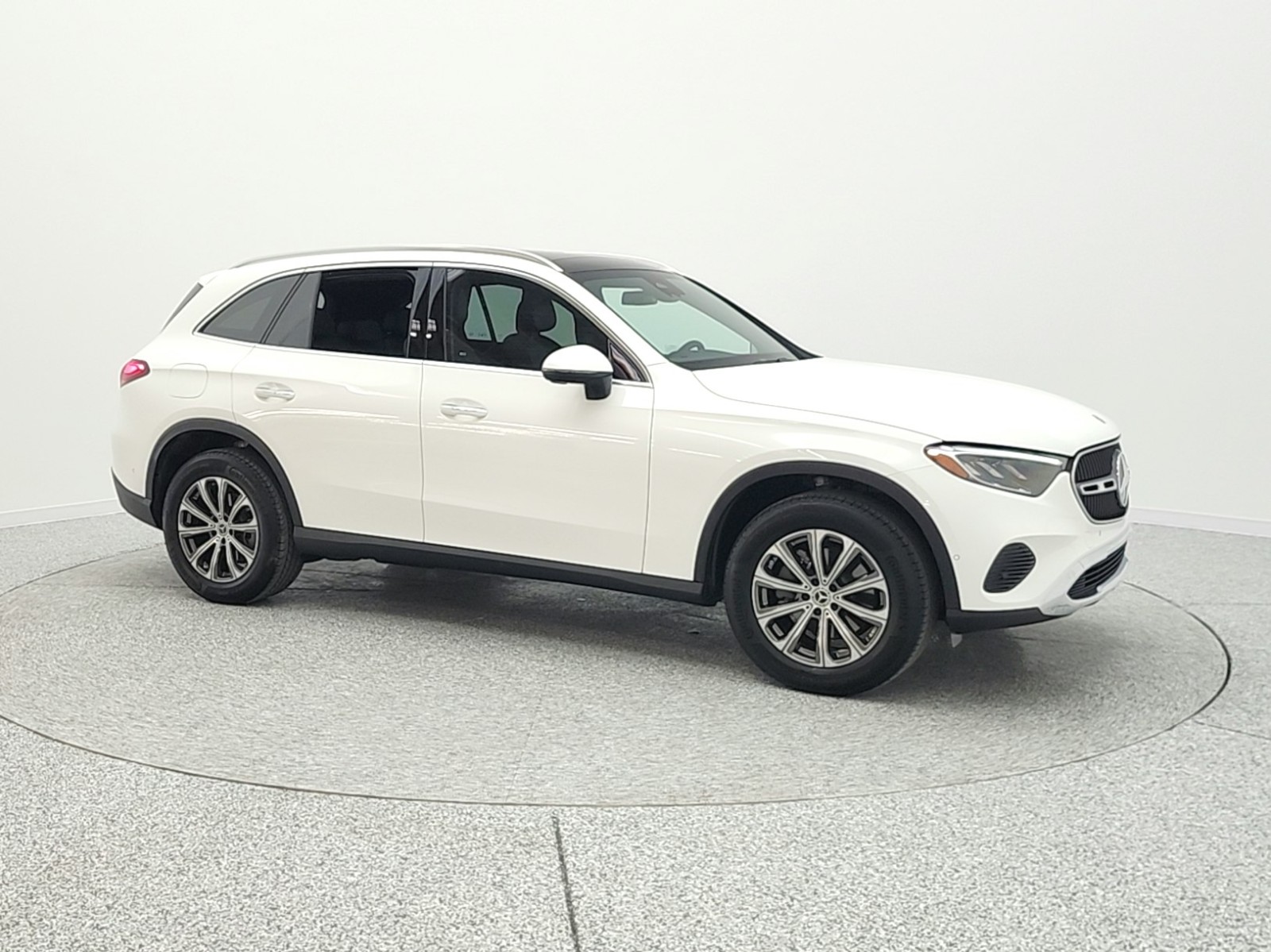Certified Used 2025 Polar White Mercedes-Benz GLC 300 SUV image 3