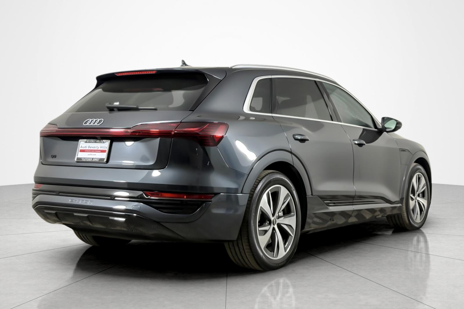 Used 2024 Manhattan Gray Metallic Audi Premium quattro image 5