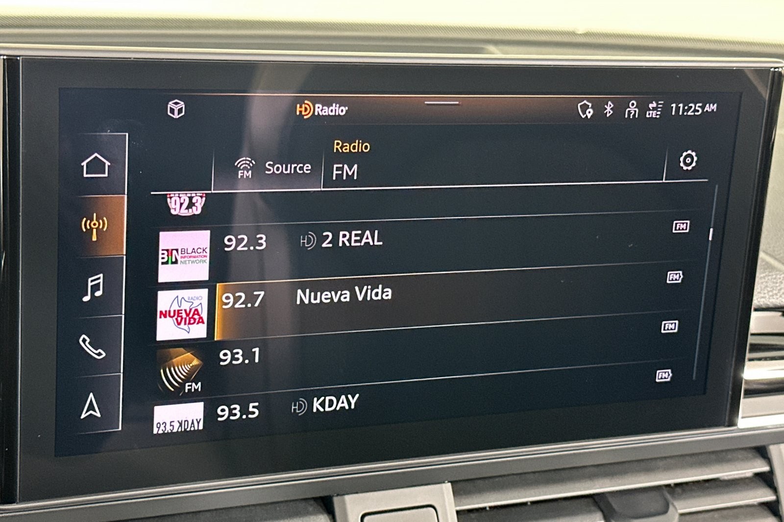 Used 2022 Daytona Gray Pearl Effect/Black Roof Audi Prestige 3.0 TFSI quattro image 16