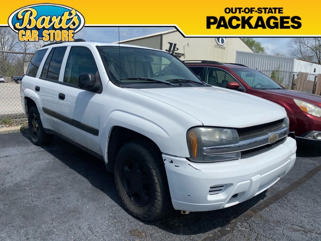 Summit White 2005 Chevrolet Trailblazer LS 4WD SUV / Crossover Four-Wheel Drive Automatic