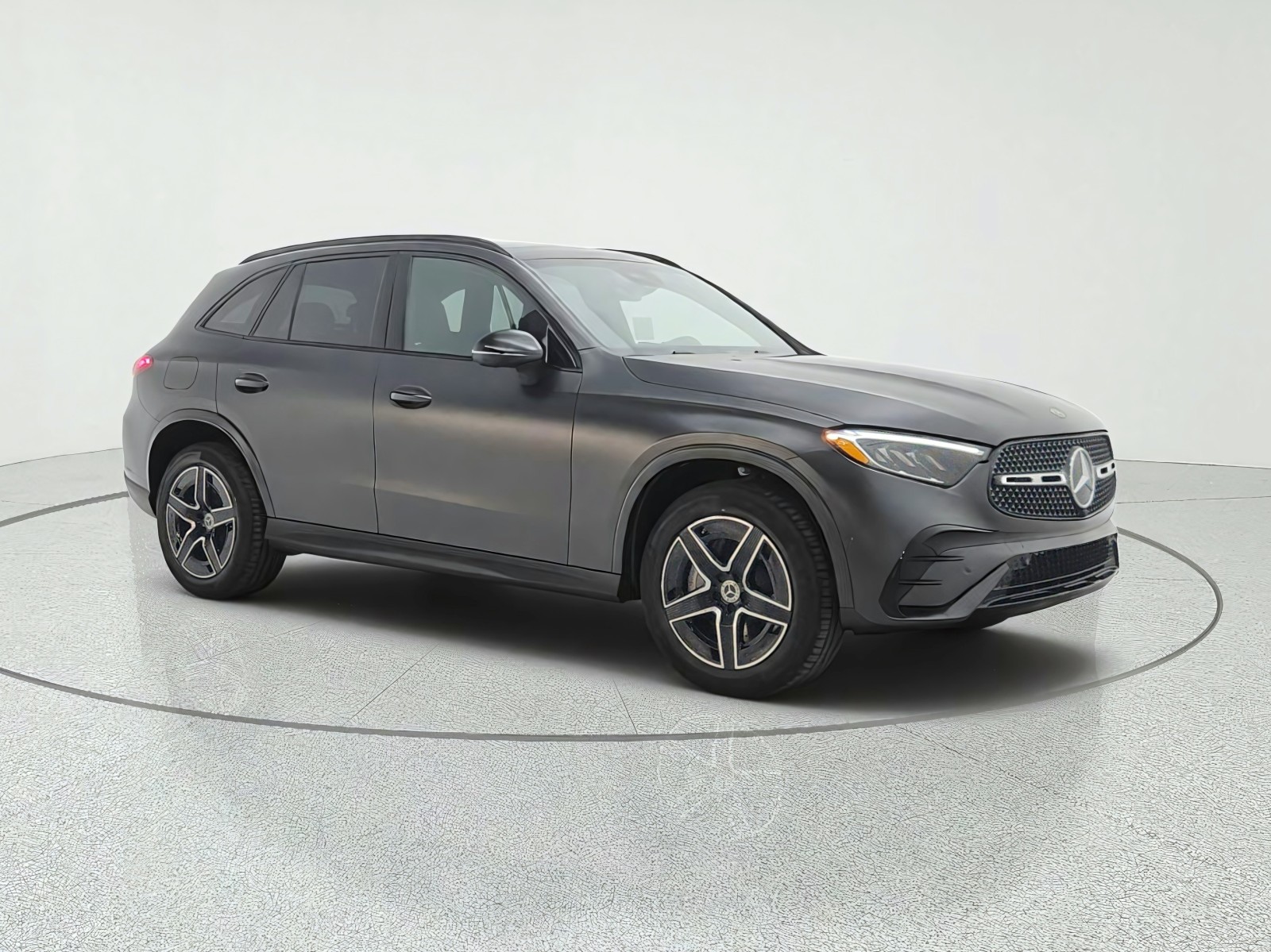 New 2027 MANUFAKTUR Graphite Grey Magno Mercedes-Benz GLC 300 SUV image 3