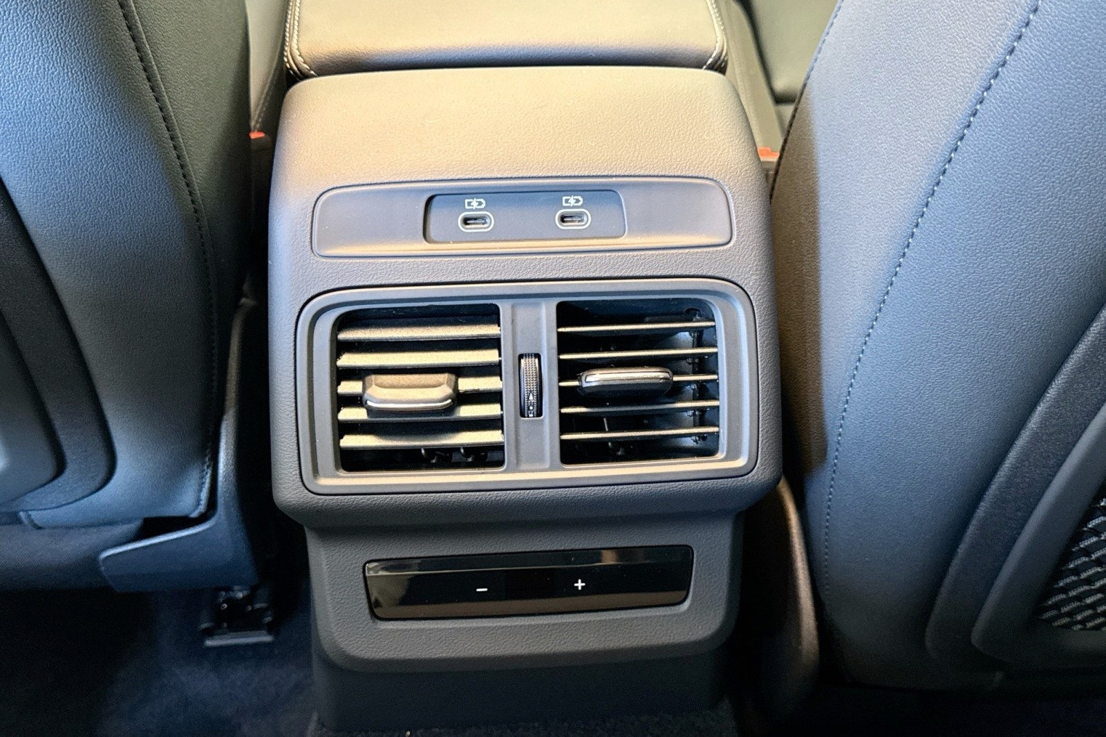 New 2025 Mythos Black Metallic Audi Premium Plus 2.0 TFSI quattro image 22