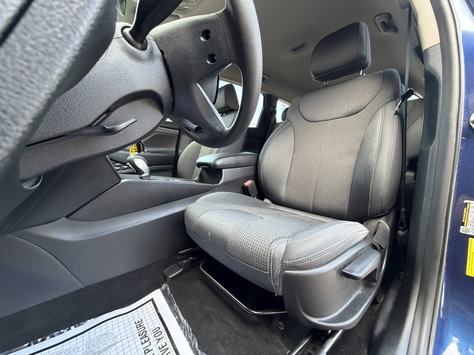 2020 Hyundai Santa Fe - $15,977