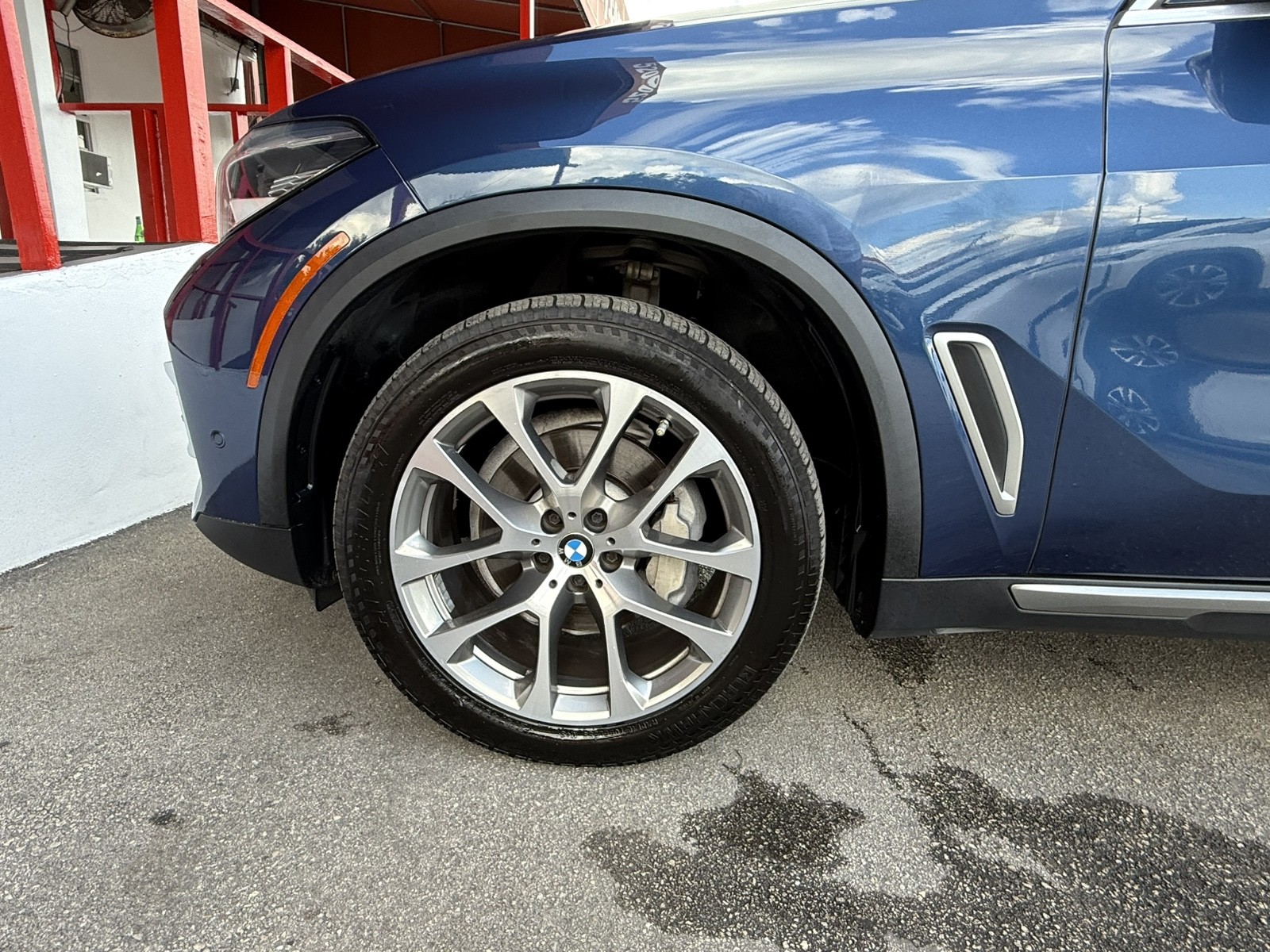 2021 BMW X5 - $27,477