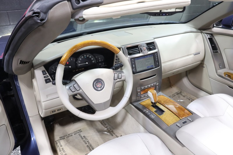 2005 Cadillac XLR 2dr Convertible in , 