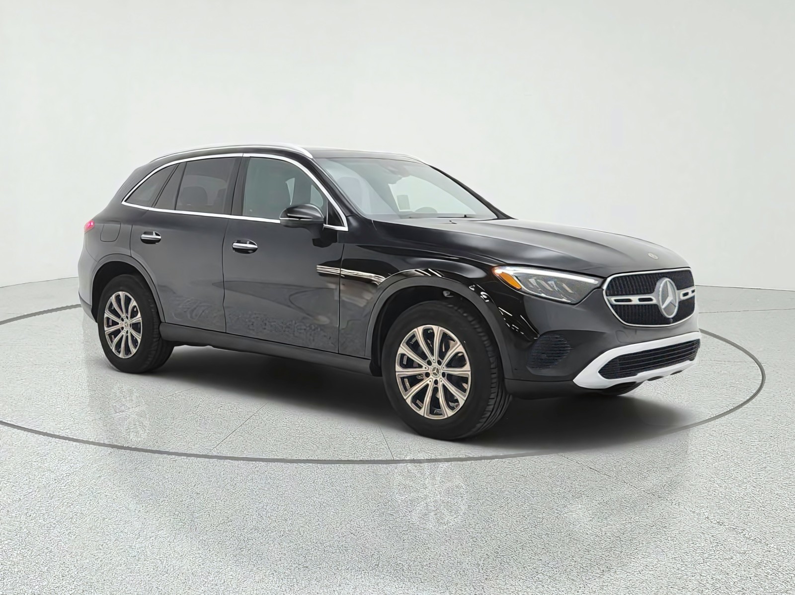 New 2027 Black Mercedes-Benz GLC 300 4MATIC® SUV image 3