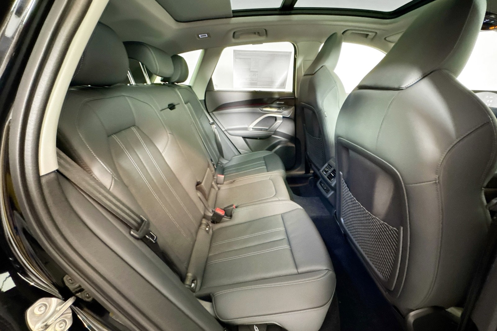 New 2025 Mythos Black Metallic Audi Premium Plus 2.0 TFSI quattro image 24