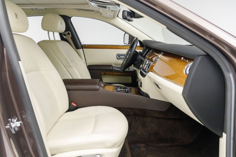 2011 Rolls-Royce Ghost  in , 