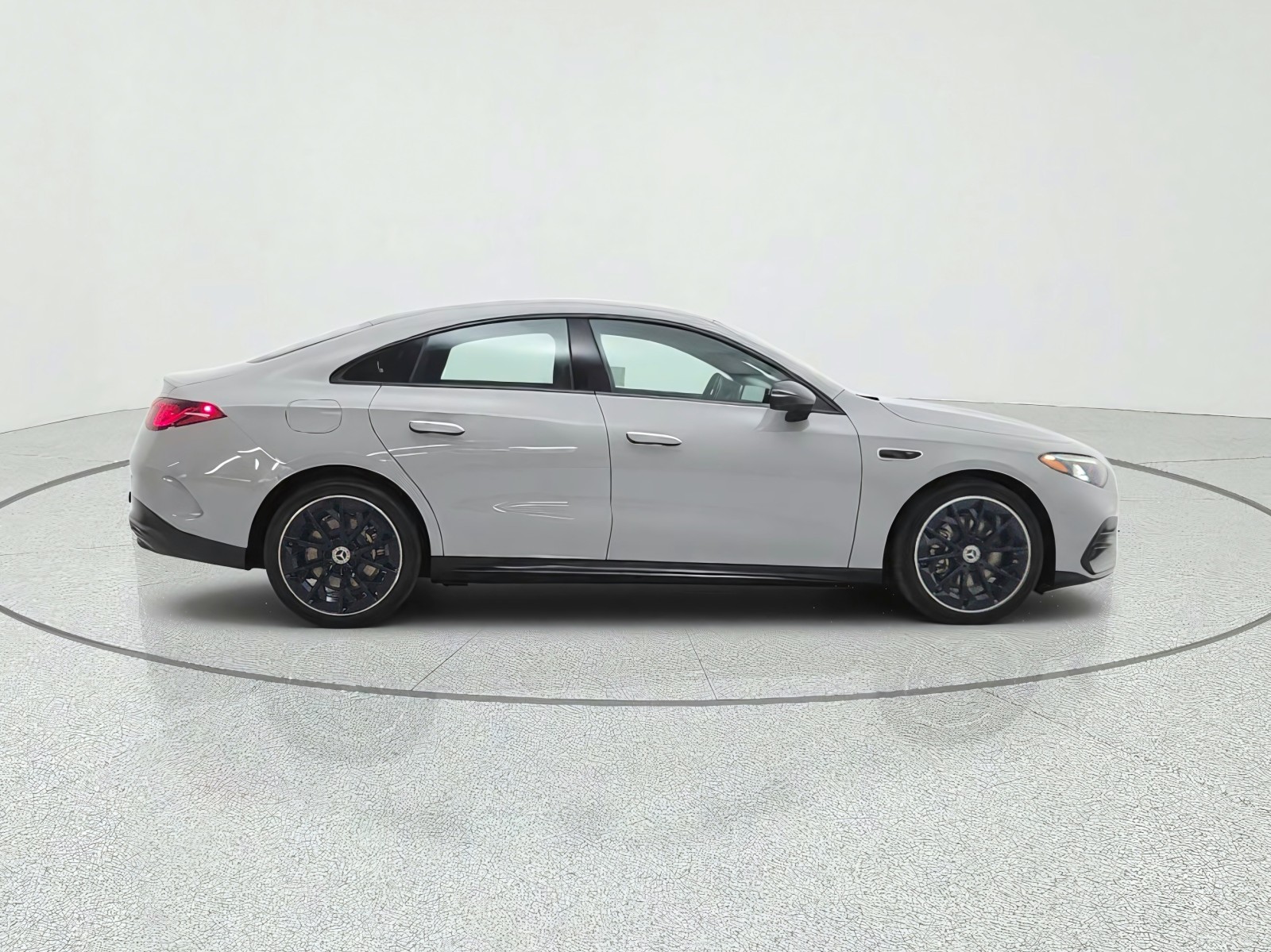 New 2027 MANUFAKTUR Alpine Grey Mercedes-Benz CLA 250+ Electric RWD image 4