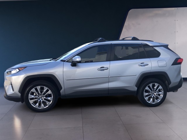 2021 Toyota RAV4 XLE Premium 2