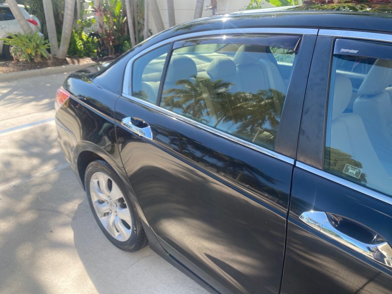 2010 Honda Accord Sdn EX-L LOW MILES 68,167 in , 