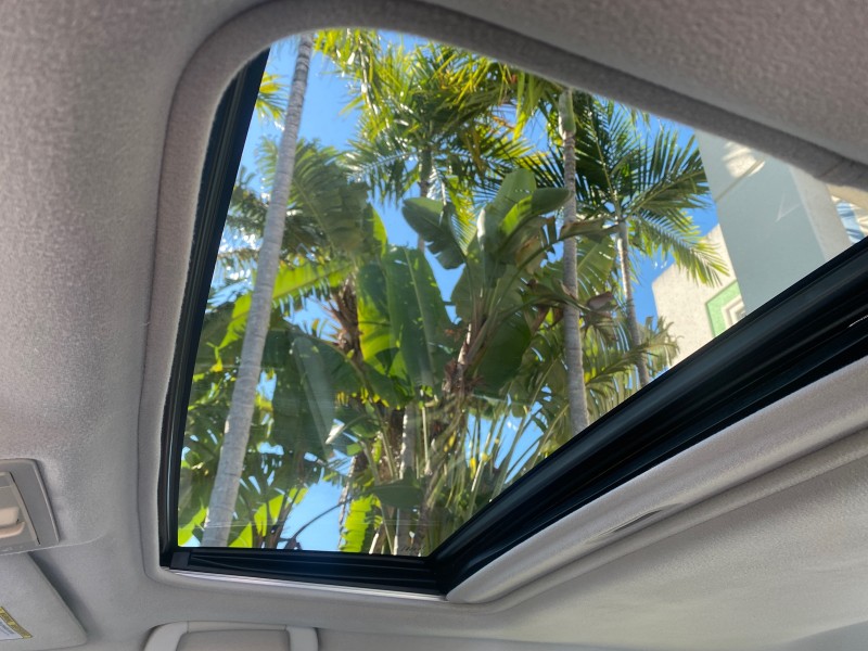 2011 Toyota Avalon Limited LOW MILES 80,879 in ,