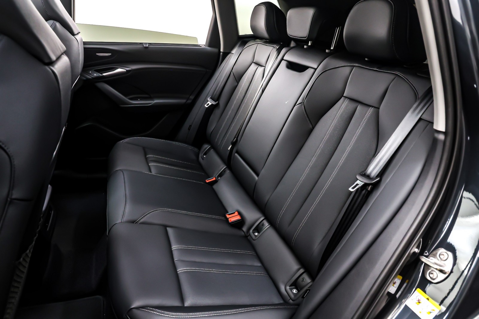 New 2025 Manhattan Gray Metallic Audi Premium Plus quattro image 8