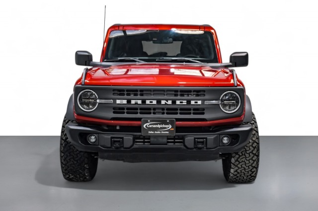 2023 Ford Bronco Black Diamond 3