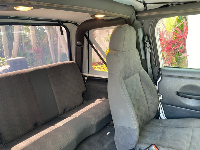 2005 Jeep Wrangler SE 4WD LOW MILES 29,371 1 OWNER in ,