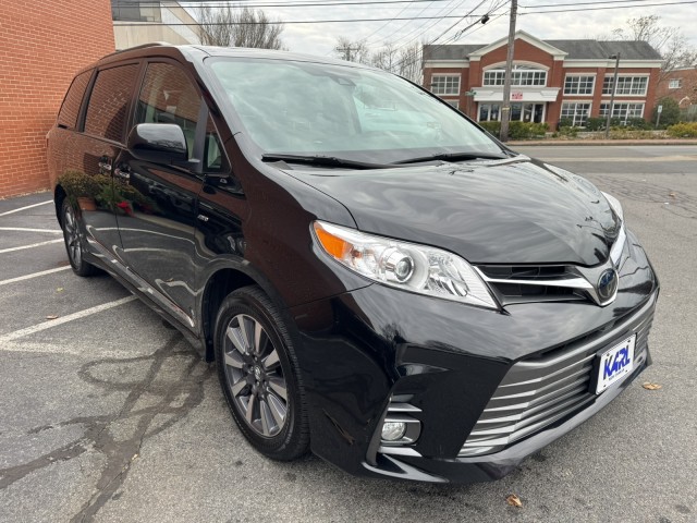 2020 Toyota Sienna XLE Premium 7