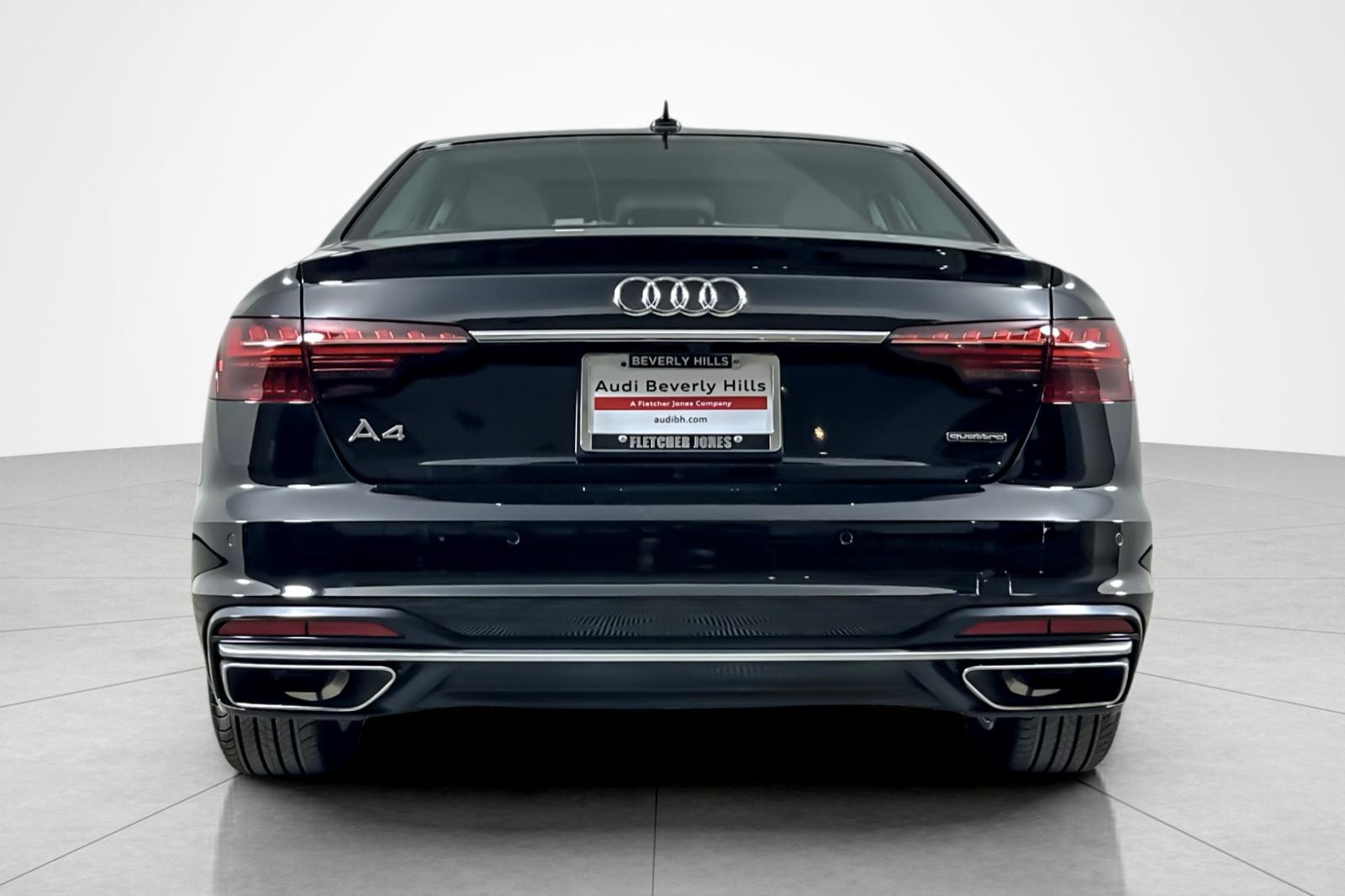 Used 2023 Brilliant Black Audi Premium 40 TFSI quattro image 4