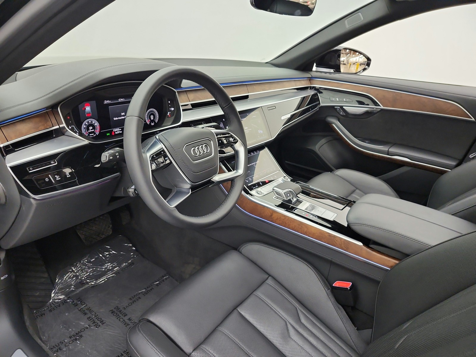 Used 2023 Mythos Black Metallic Audi L 55 TFSI quattro image 12