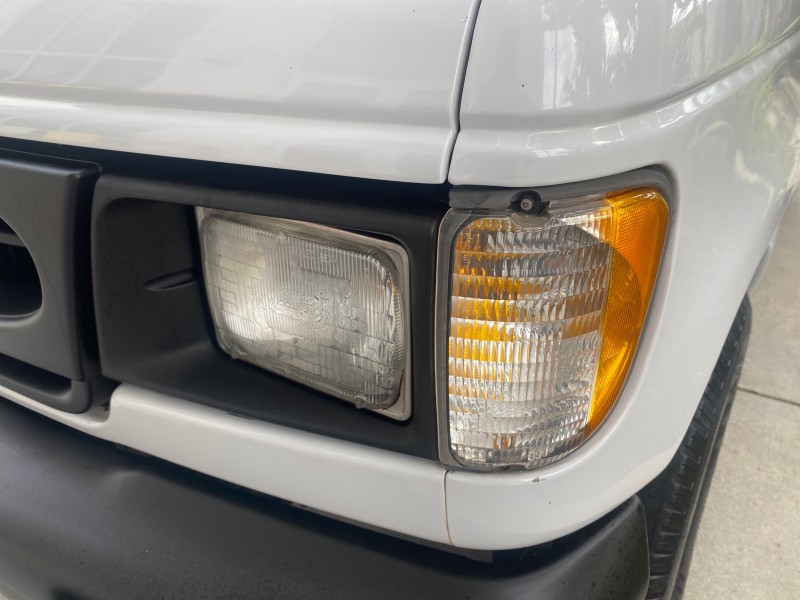 2000 Ford Econoline Cargo Van LOW MILES 68,046 in , 