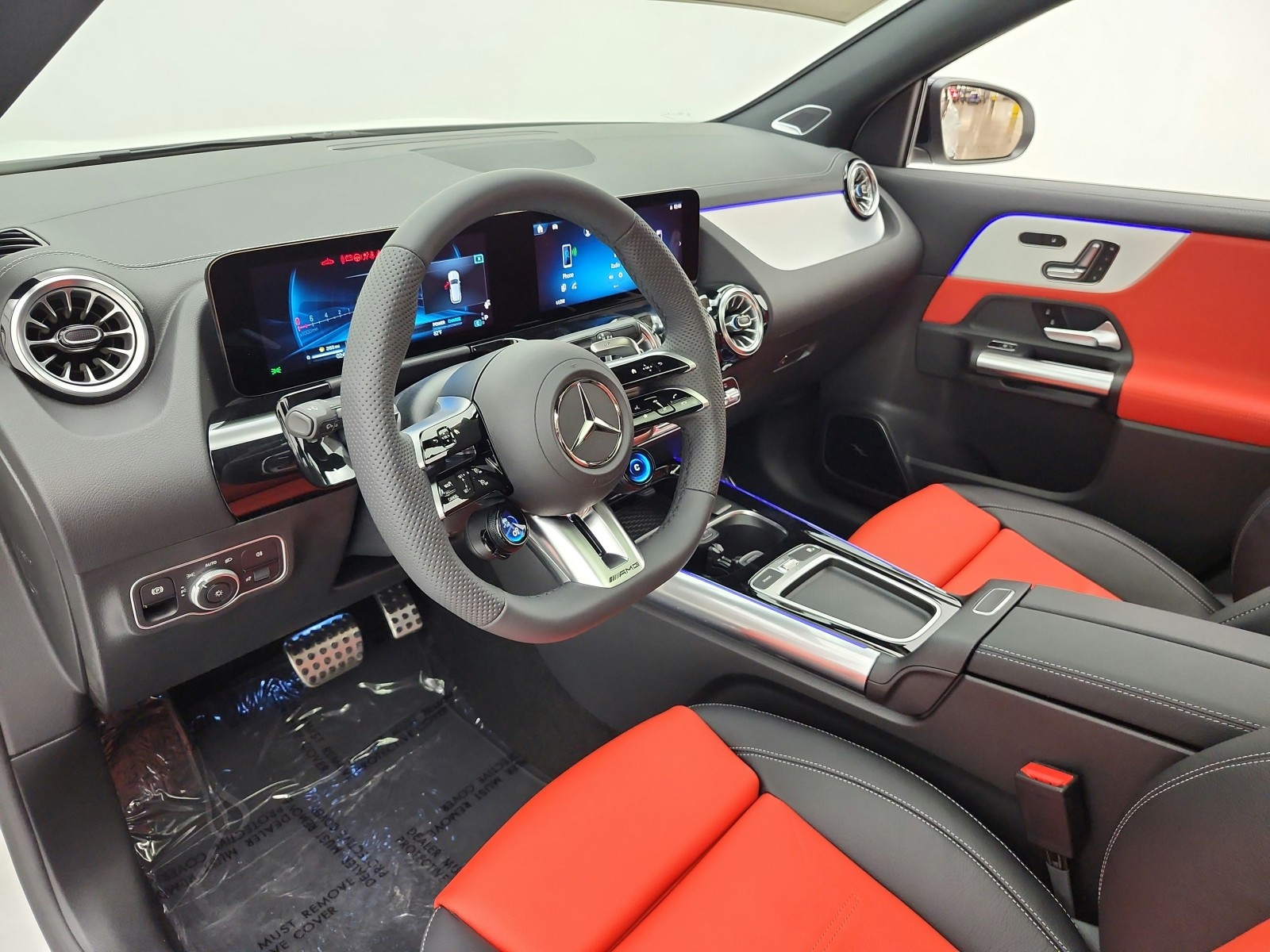 New 2026 Polar White Mercedes-Benz AMG® GLA 35 4MATIC SUV image 10