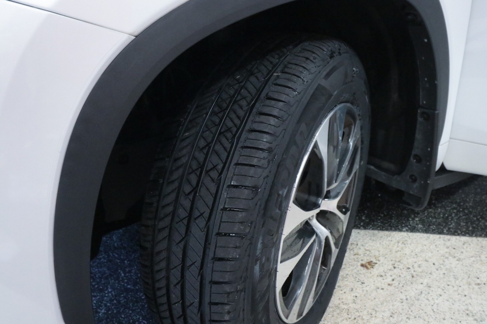 Used Car 2022 Toyota Highlander  Xle For Sale Under $35,000 In Austin, Texas