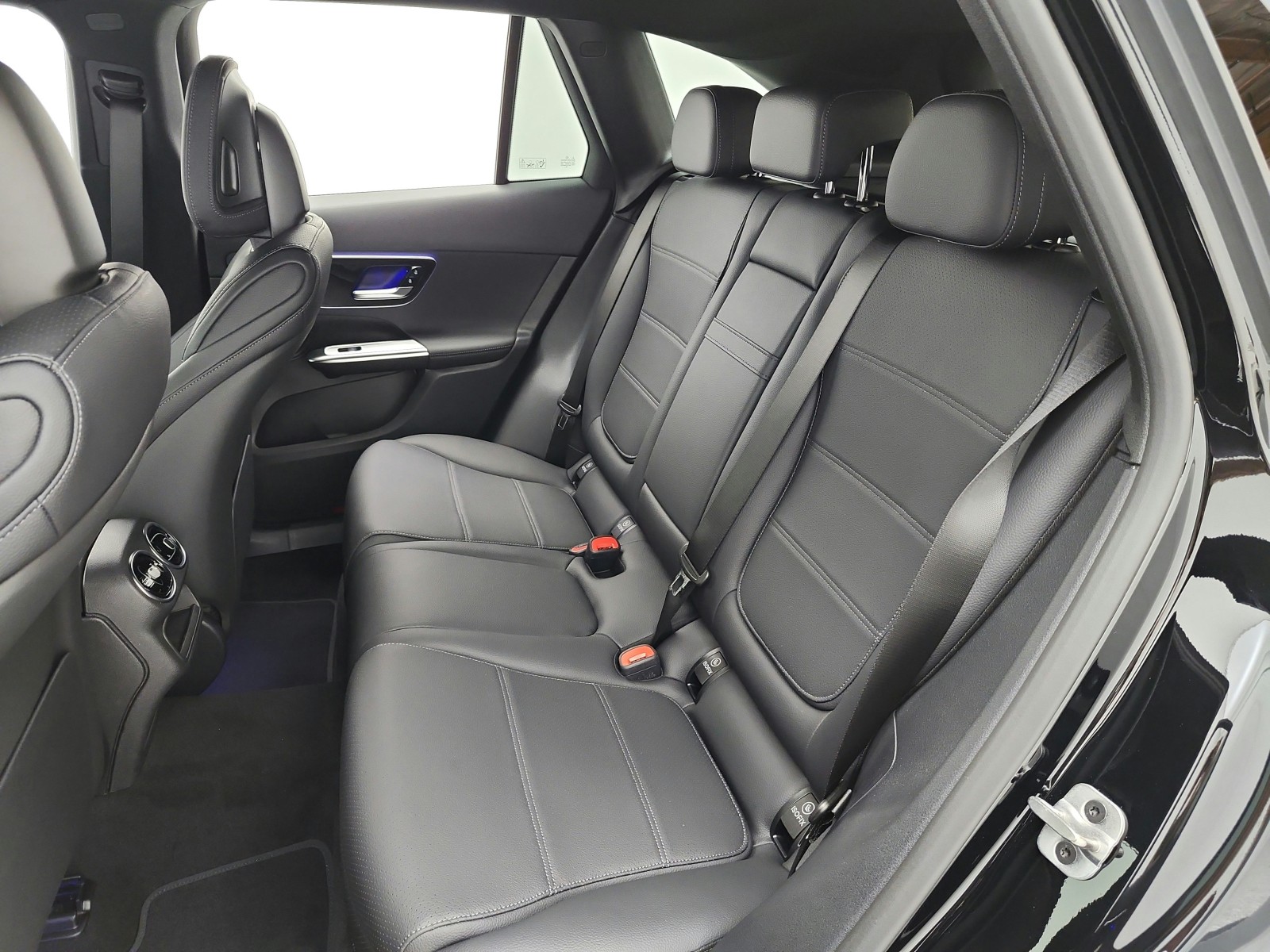 New 2026 Black Mercedes-Benz GLC 300 image 11