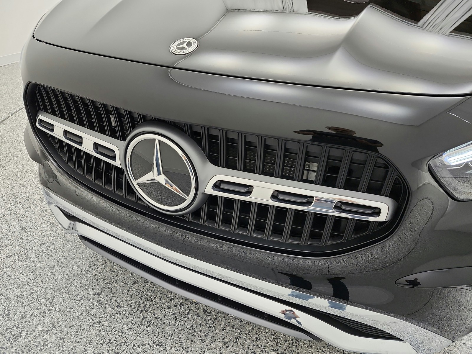 New 2026 Night Black Mercedes-Benz GLA 250 SUV image 30