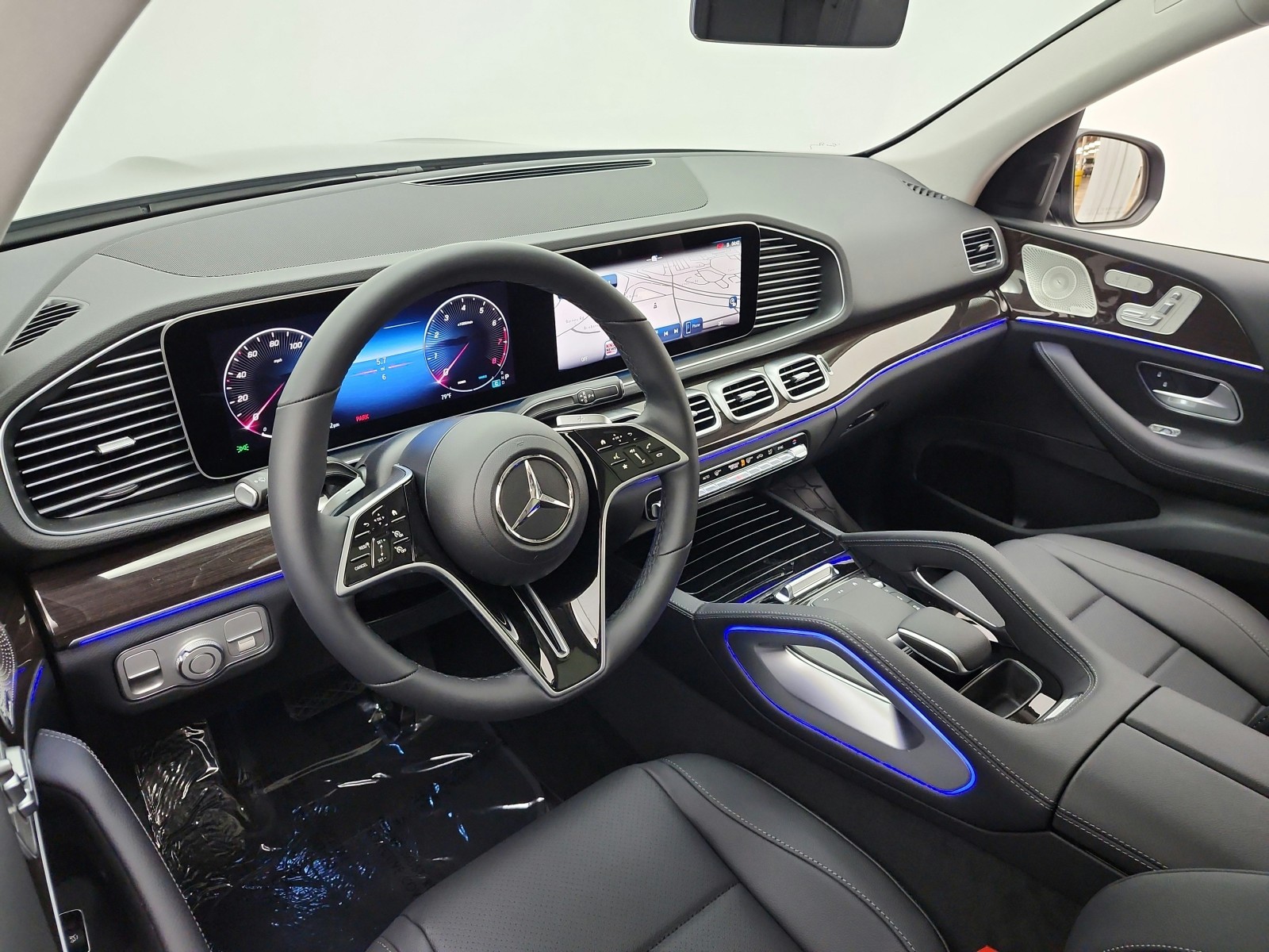 New 2026 Black Mercedes-Benz GLE 450 4MATIC® SUV image 9