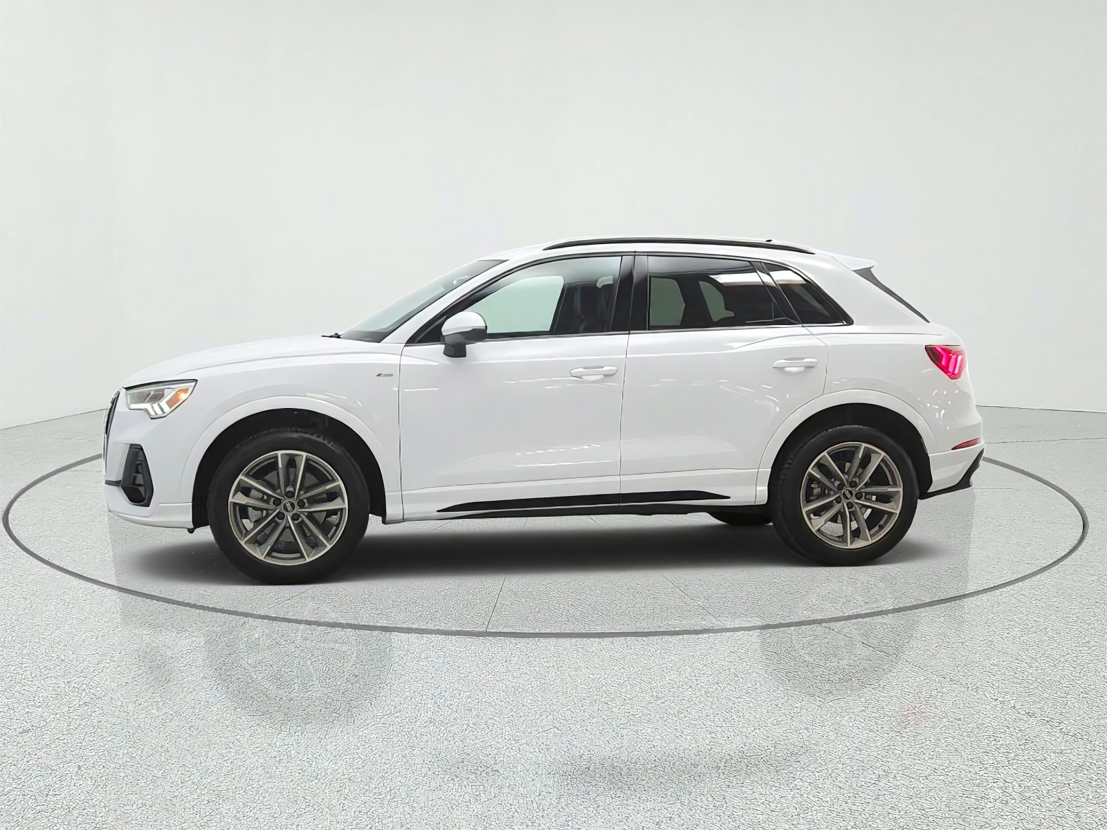 Used 2025 Glacier White Metallic Audi S line Premium image 8