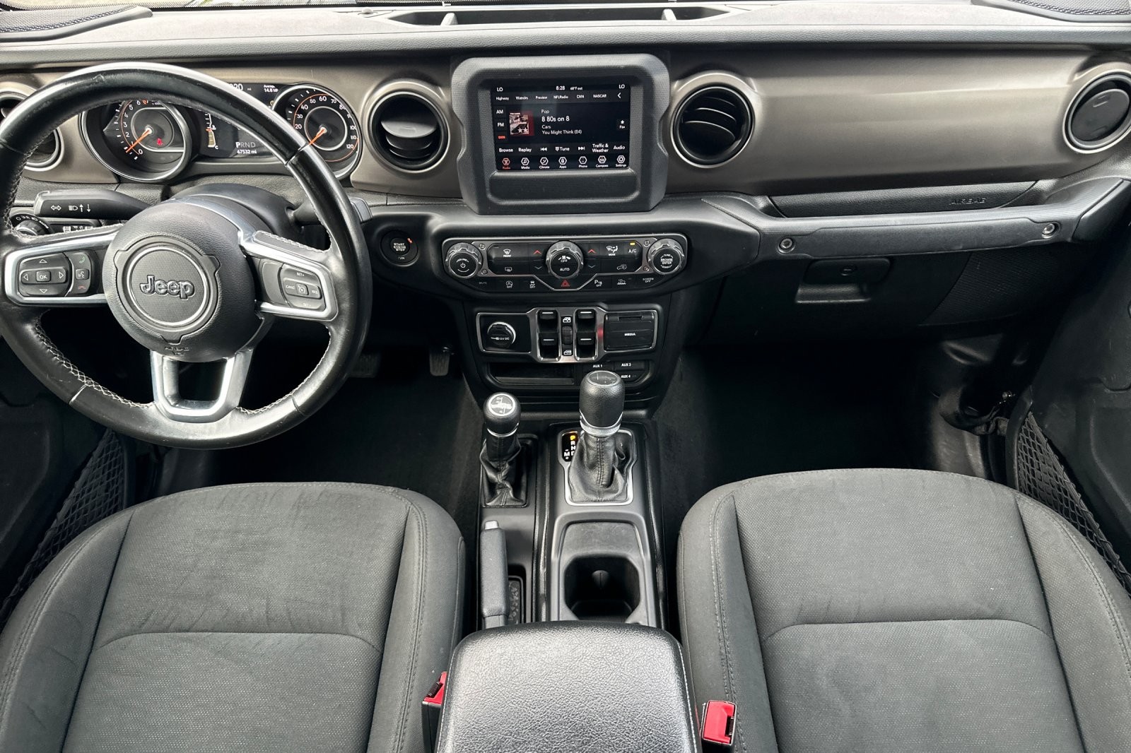 Used 2020 BLACK Jeep Sport S image 12