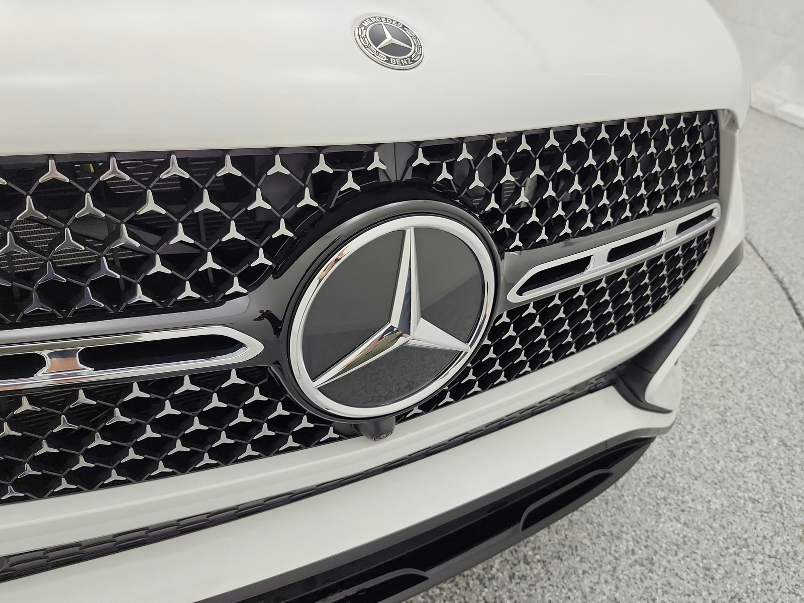 New 2026 Polar White Mercedes-Benz GLE 450 image 14