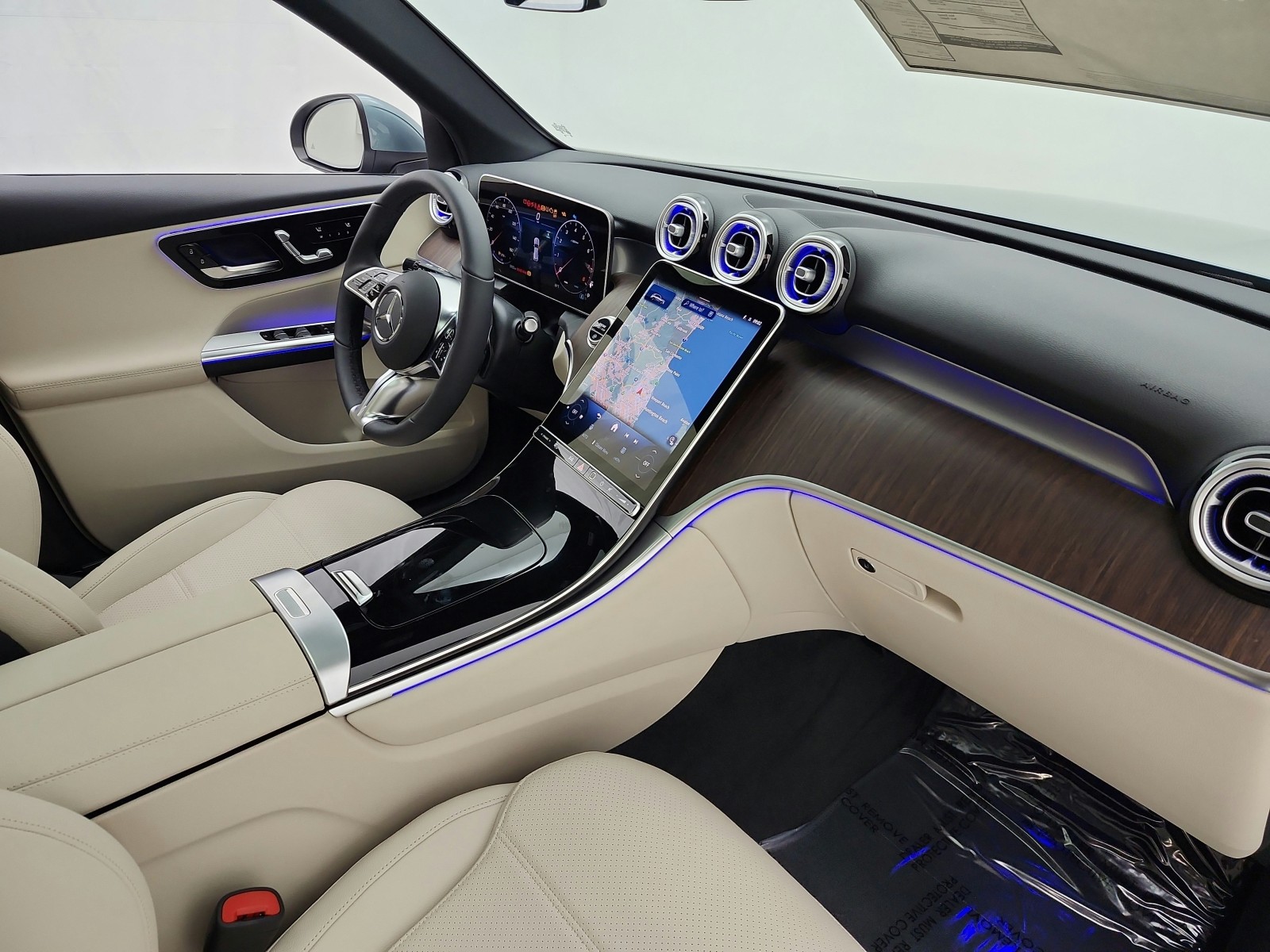 New 2026 Verde Silver Metallic Mercedes-Benz GLC 300 image 14