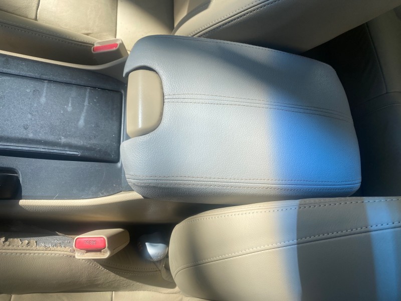 2010 Honda Accord Sdn EX-L LOW MILES 68,167 in , 