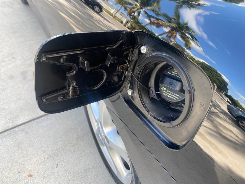 2006 Toyota Camry Solara SE V6 CONV LOW MILES 57,572 in ,