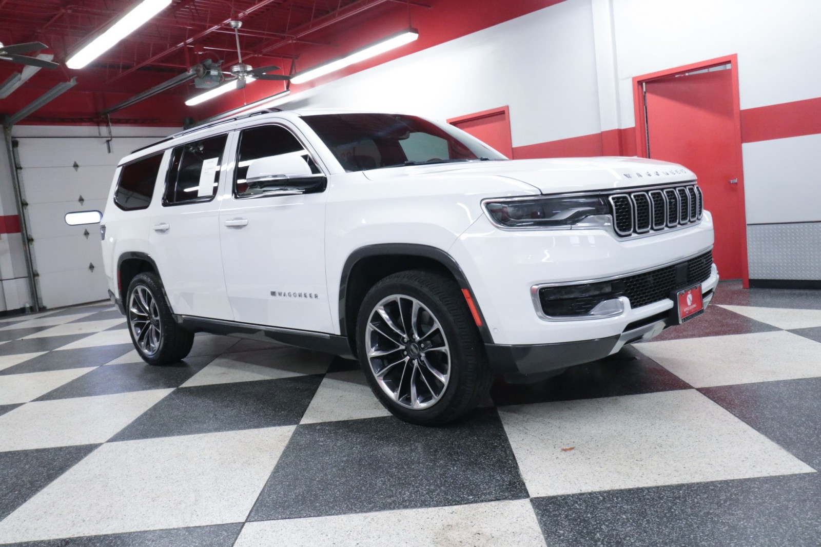 Used Car 2022 Jeep Wagoneer  Series Iii For Sale Under $35,000 In Austin, Texas