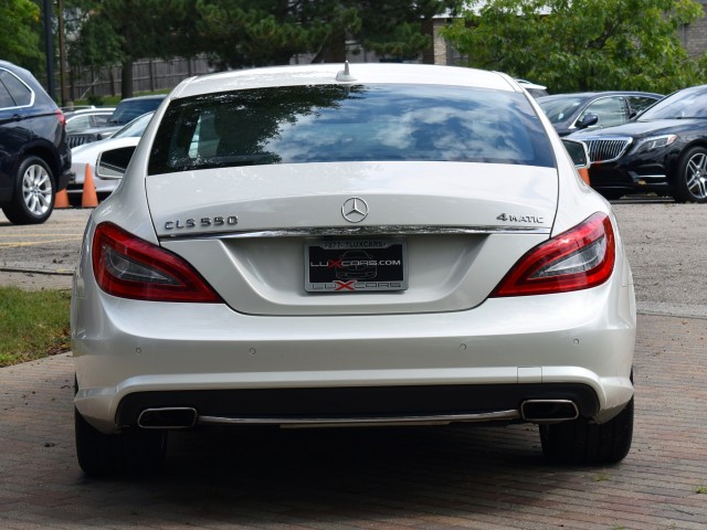 2012 Mercedes-Benz CLS-Class CLS550 4MATIC Premium 1 Pkg. Moonroof Leather Keyless GO Blind S 11