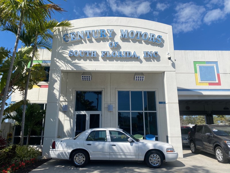 2005 Mercury Grand Marquis GS LOW MILES 49,348 in , 