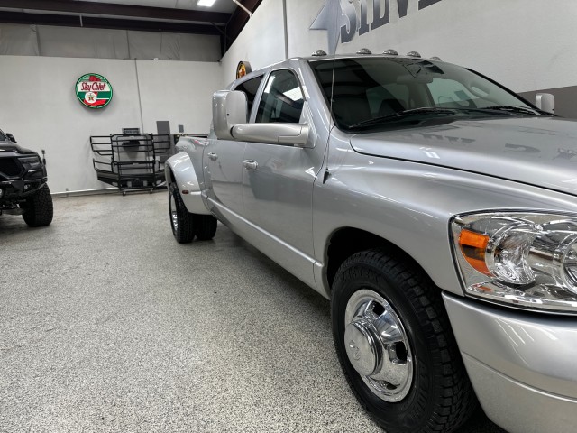 2007 Dodge Ram 3500 SLT DRW RWD Mega Cab 5.9L-Cummins in , 