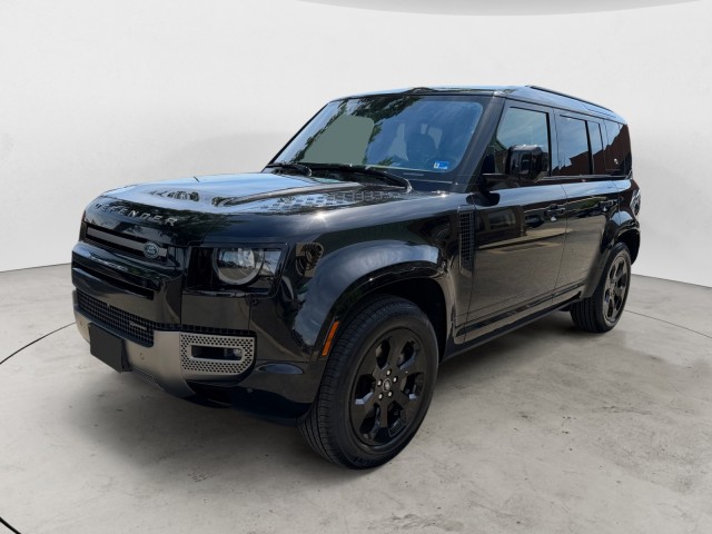 2022 Land Rover Defender 110 X-Dynamic SE AWD