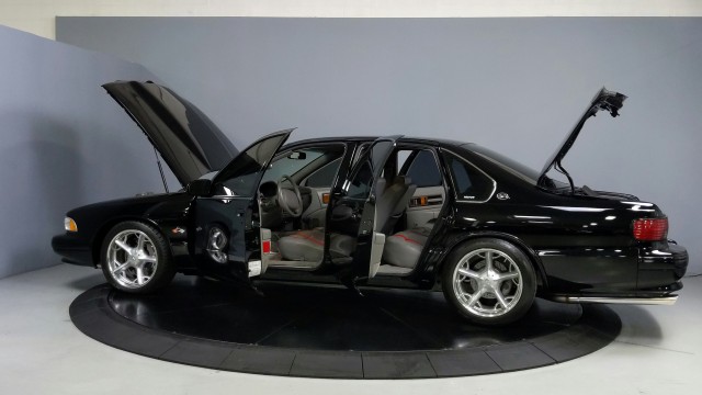 1996 Chevrolet Impala SS  12