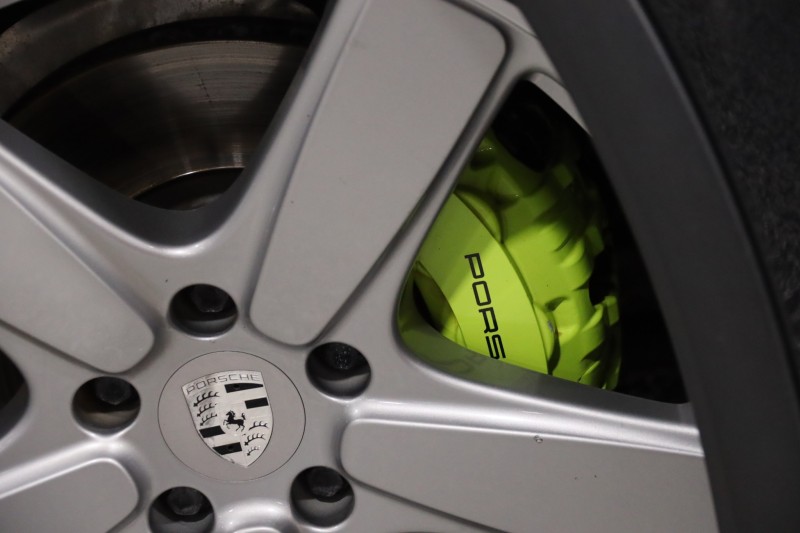 2016 Porsche Cayenne S E-Hybrid 4dr Suv in ,