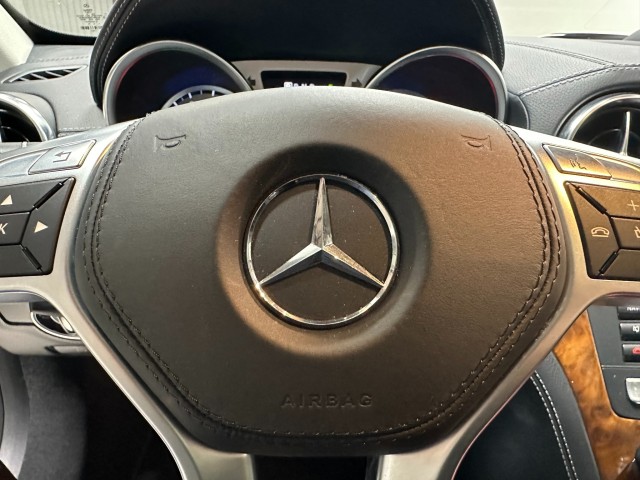 2014 Mercedes-Benz SL-Class SL 550 in , 