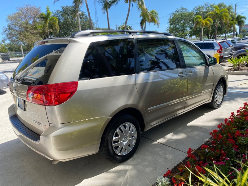 2006 Toyota Sienna VAN LE LOW MILES 78,653 in , 