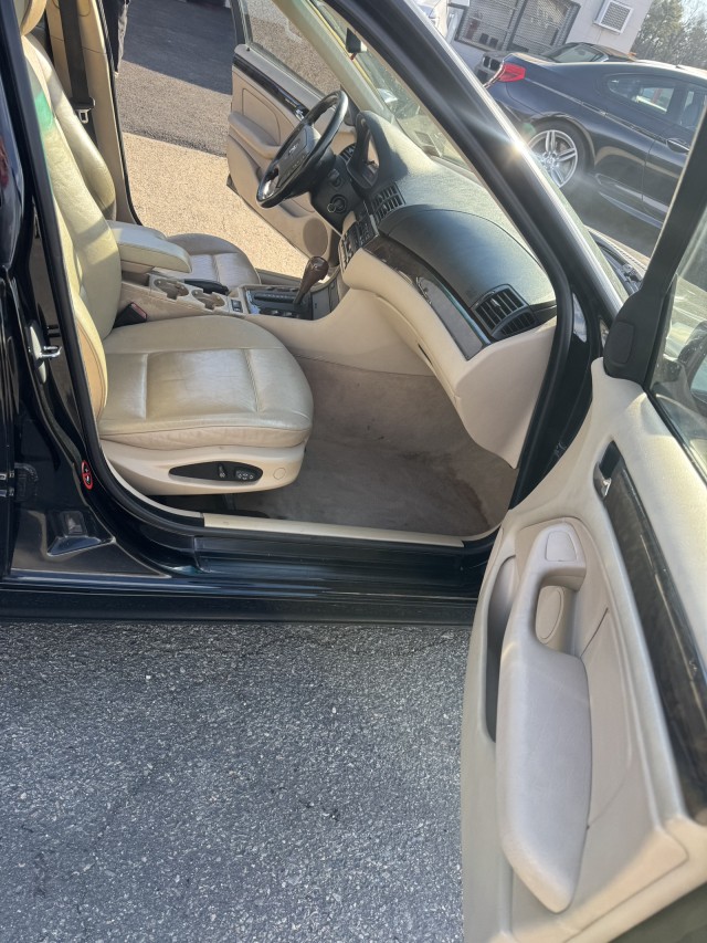 1999 BMW 3 Series 323i Sedan in , 